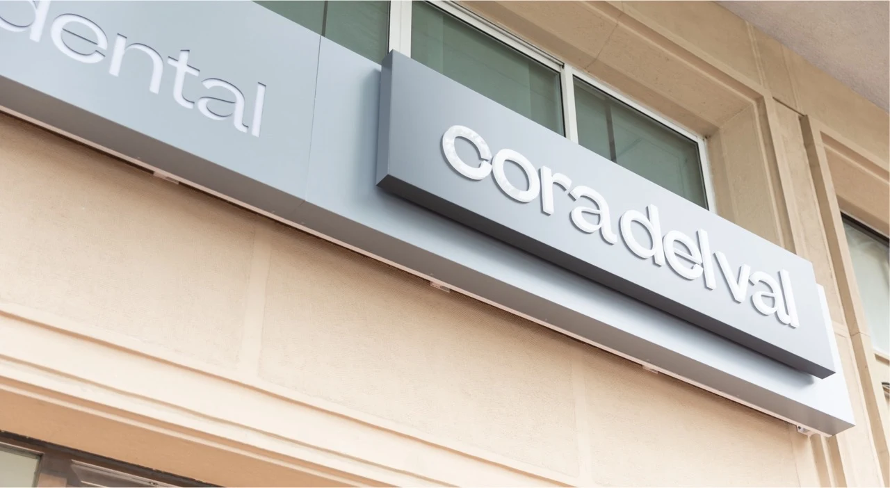 cora del val — aplicación de marca 11